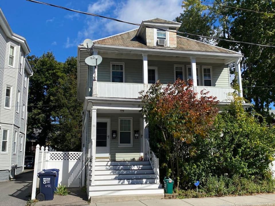 Quiet And Cozy Bedroom With A Warm Lounging Area And Shared Spaces We Have A Cat Cambridge Exterior foto